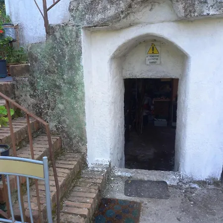 Calabria Collina Antico Casale Con Giardino Bio Naturale Self Service Attrezzato *